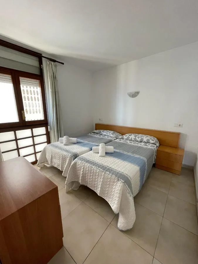Vista Al Mar Zodiac Ab 3A Apartment Lloret de Mar Spain